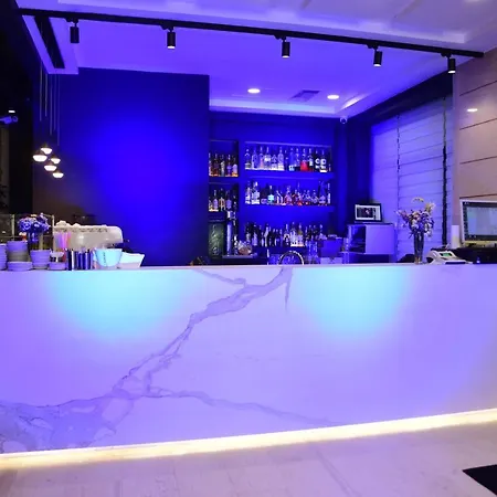 Comfort Center Hotel