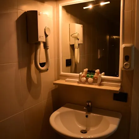 Comfort Τίρανα