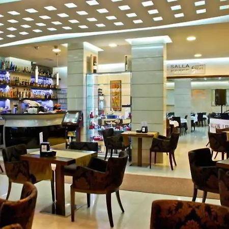 Comfort Center Hotel