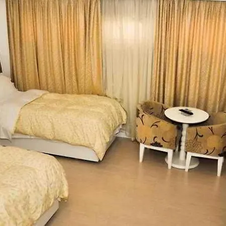 Comfort Center Hotel