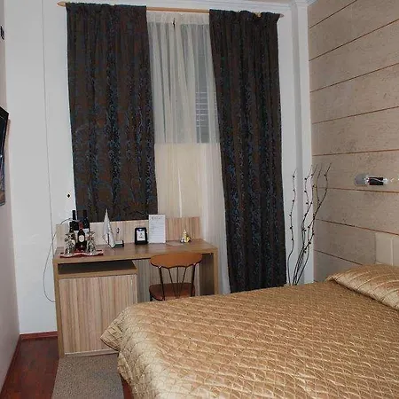 Comfort Center Hotel