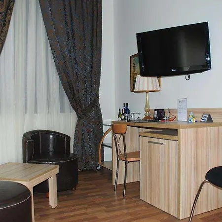 Comfort Center Hotel Tirana