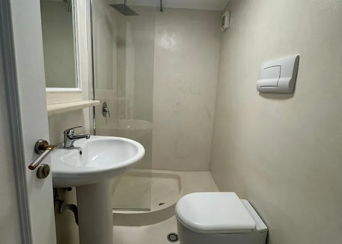 Comfort Center 酒店 地拉那