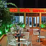 Comfort Center 4* Tirana