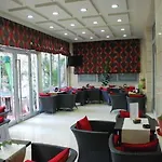 Hotel Comfort Center 4*