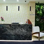 Comfort Center Hotel Tirana