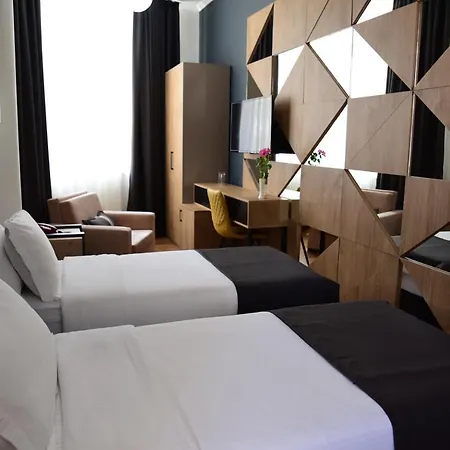 Comfort Hotel 4*