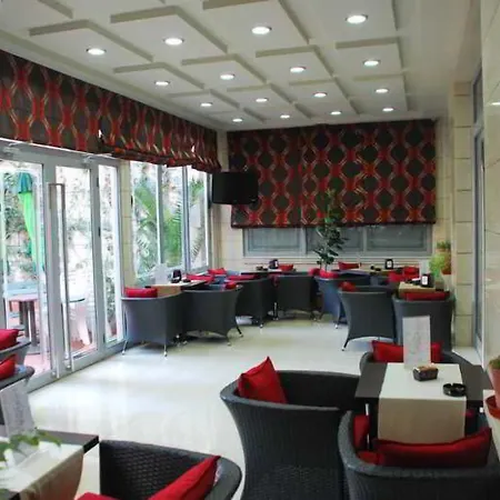 Hotel Comfort Center 4*