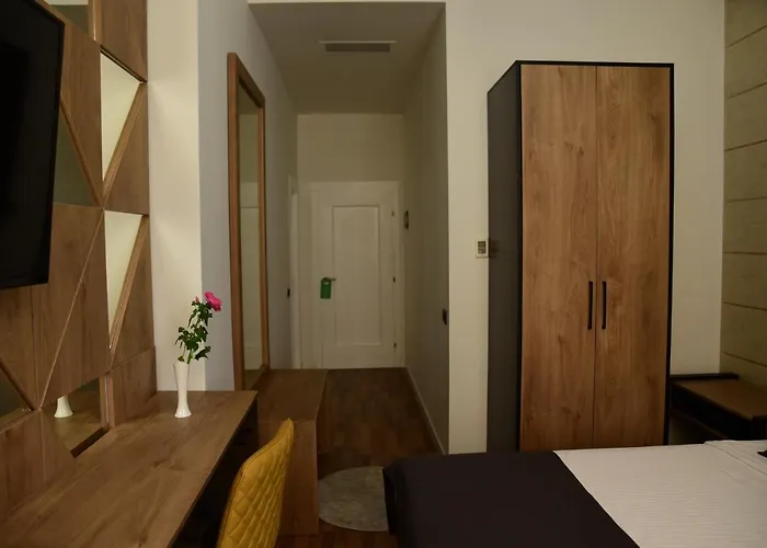 Comfort Center Hotel