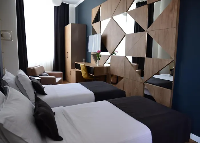 Comfort Center Hotel Tirana