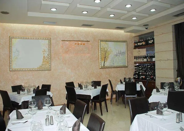 Comfort Center Hotel